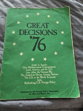 Great Decisions '76 Booklet - Green Cover
